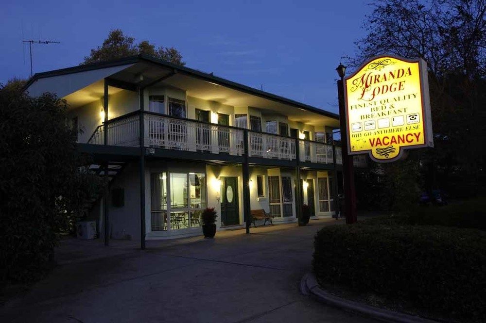 Miranda Lodge Canberra Buitenkant foto