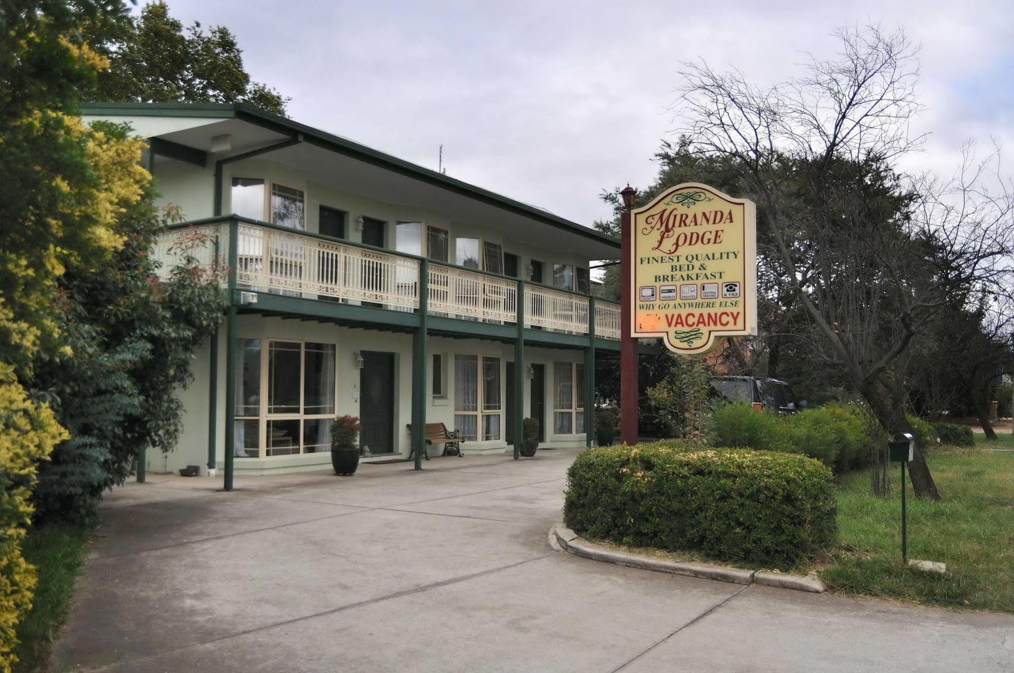 Miranda Lodge Canberra Buitenkant foto