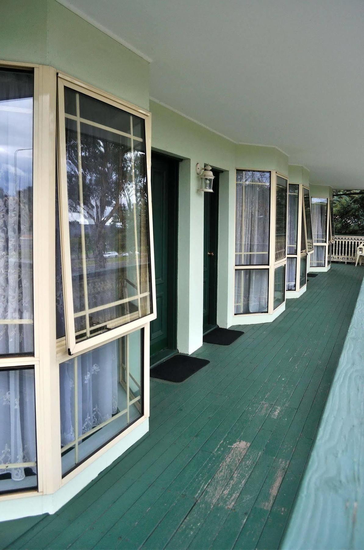 Miranda Lodge Canberra Buitenkant foto